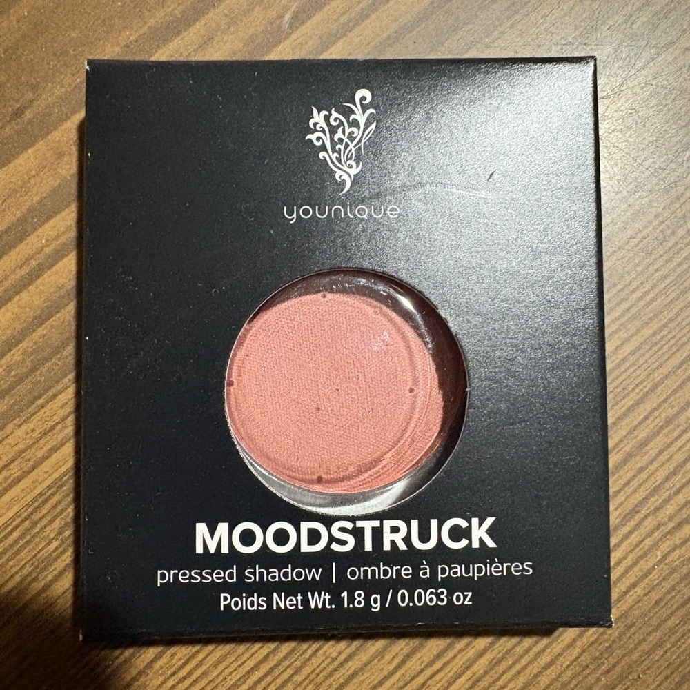 Younique Moodstruck Pressed Shadow - Soft Pink